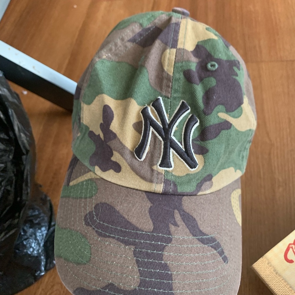 NY Yankees fitted camp baseball cap